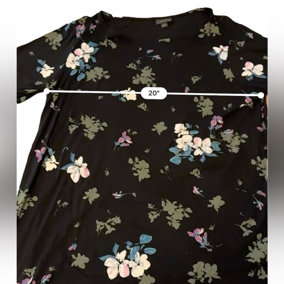 J. Jill Wherever collection black floral swing top with slight bell sleeve - Picture 5 of 9